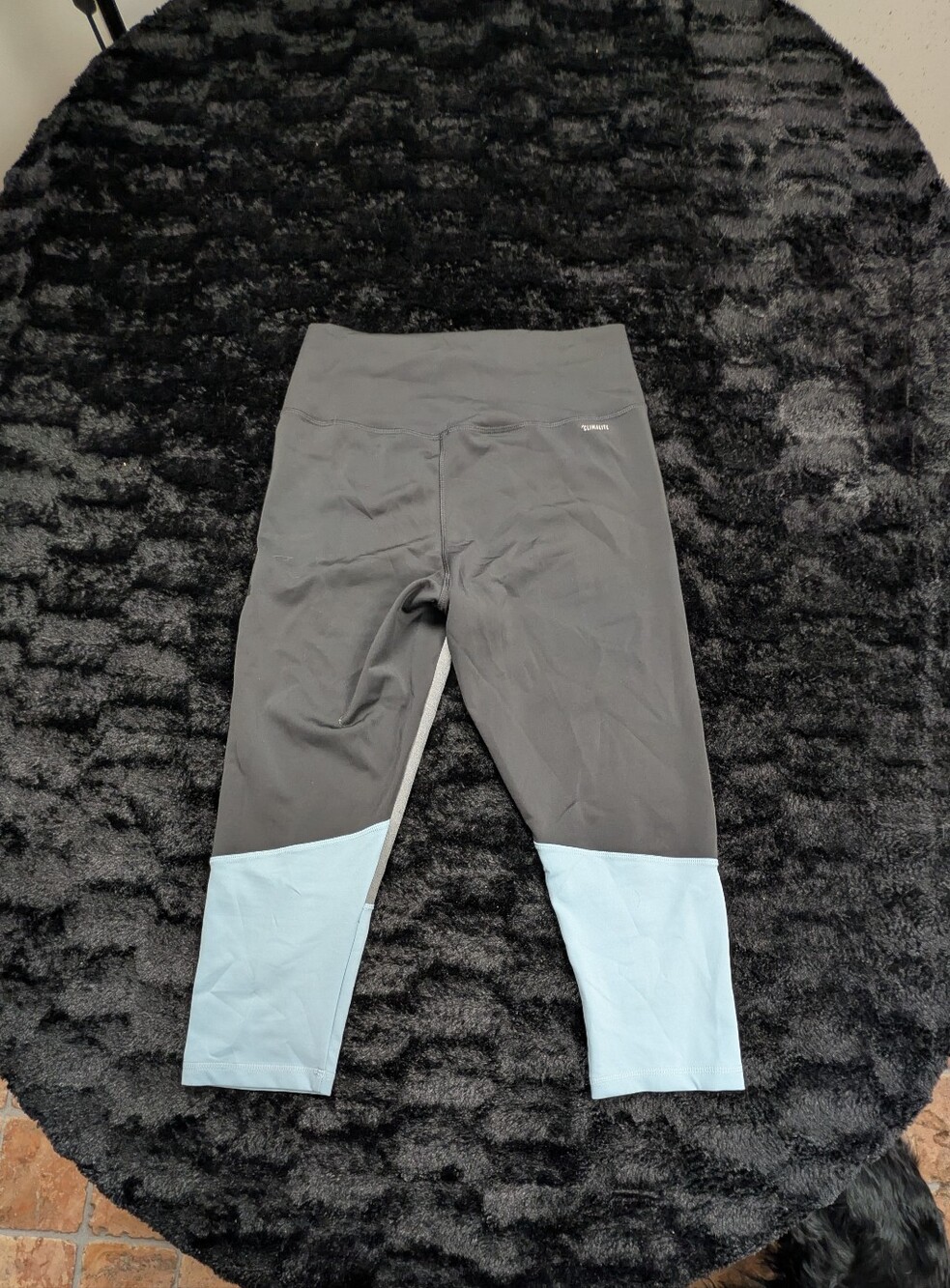 Adidas Women’s M Climalite Capri Leggings Black Gray Blue Colorblock DS8701